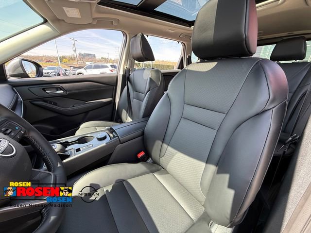 Used 2026 Nissan Rogue SV w/ SV Premium Package AWD/4WD image 24