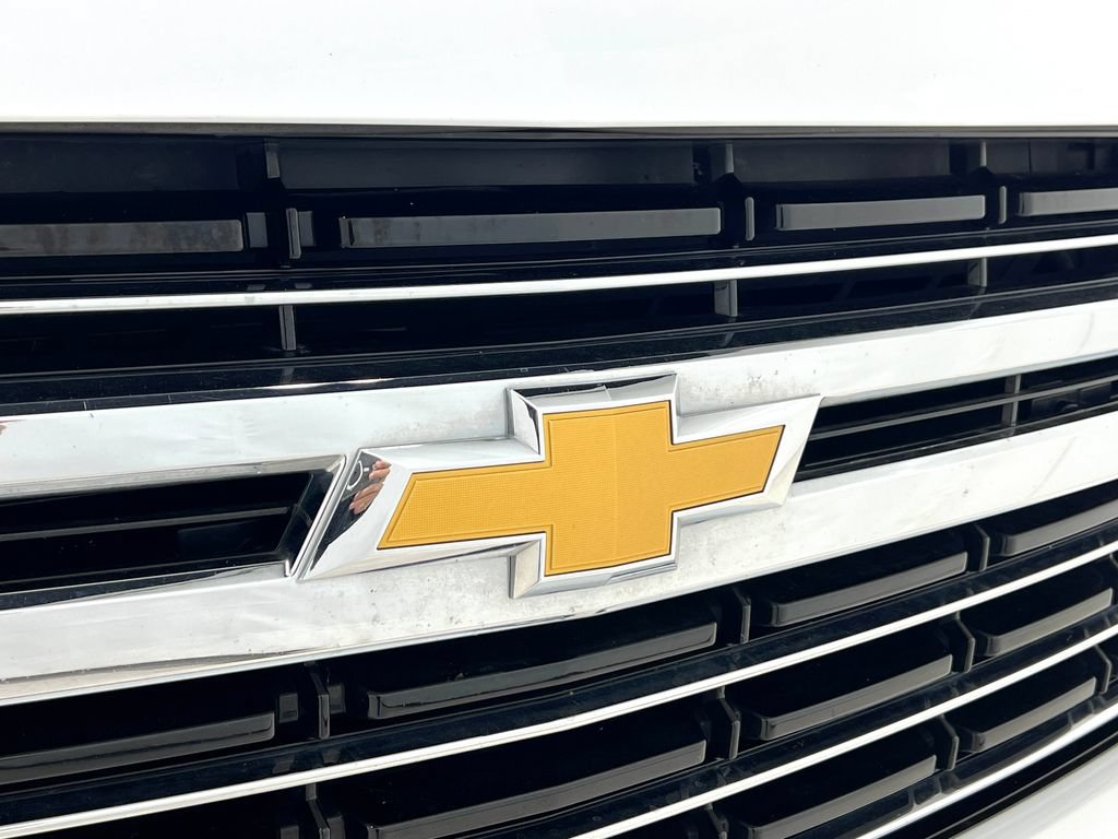 Used 2022 Chevrolet Suburban LT AWD/4WD image 43