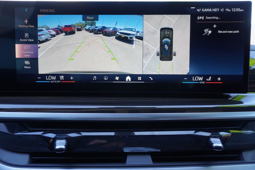 Used 2025 BMW X7 xDrive40i w/ M Sport Package AWD/4WD image 16