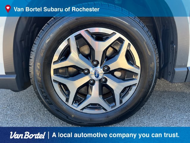 Certified 2023 Subaru Forester Premium AWD/4WD image 9