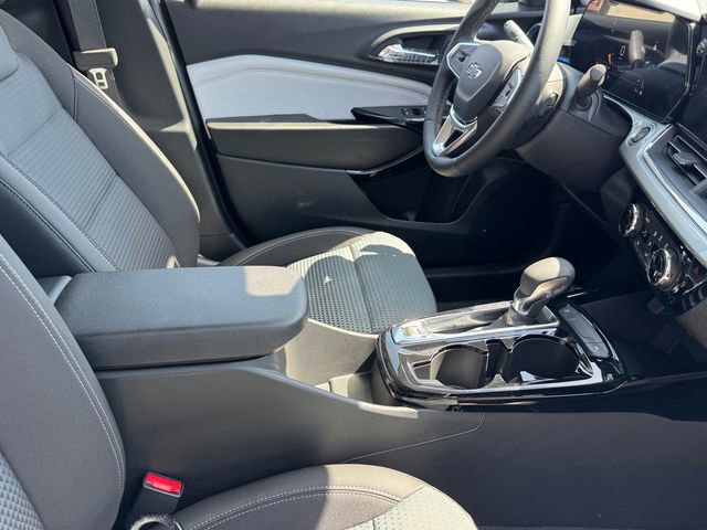 New 2026 Chevrolet Trax LT w/ Driver Confidence Package FWD image 7