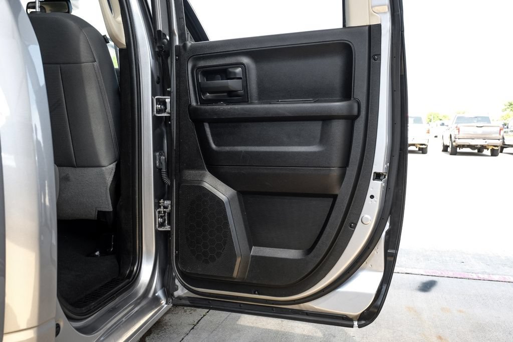 Used 2019 RAM 1500 Tradesman w/ Chrome Plus Package RWD image 38