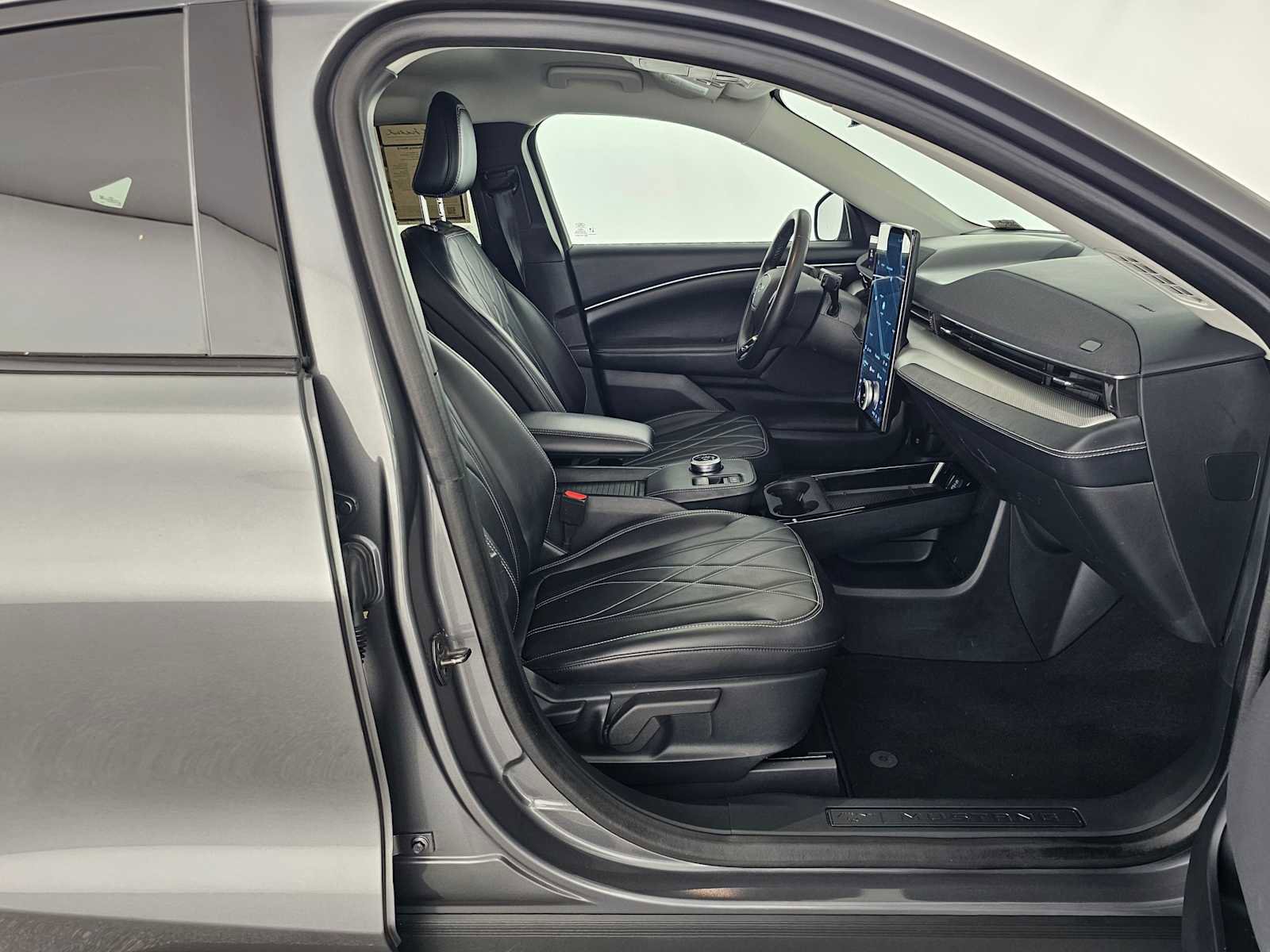 Used 2021 Ford Mustang Mach-E Select w/ Comfort/Technology Package RWD image 10