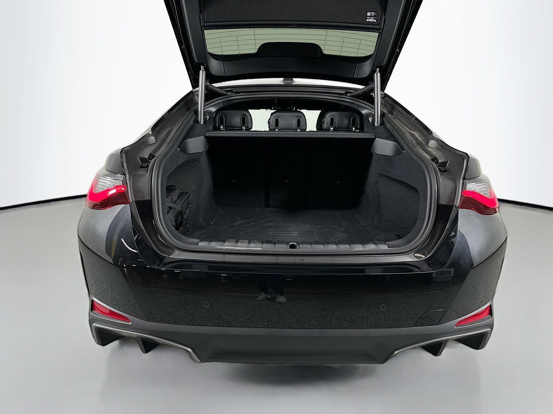 Used 2025 BMW i4 eDrive40 w/ Premium Package image 20