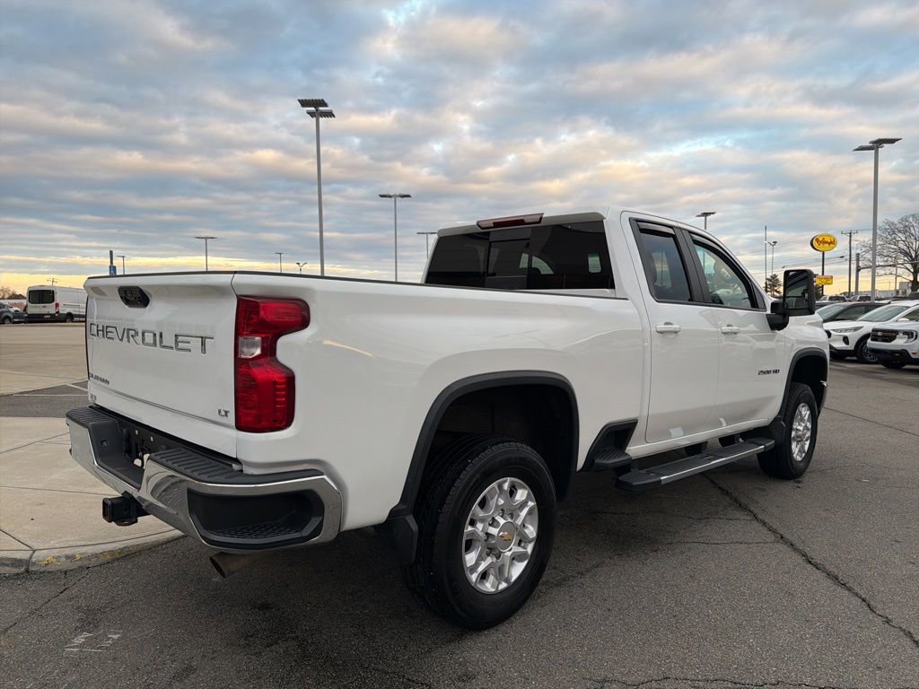 Used 2022 Chevrolet Silverado 2500 LT w/ Convenience Package image 3