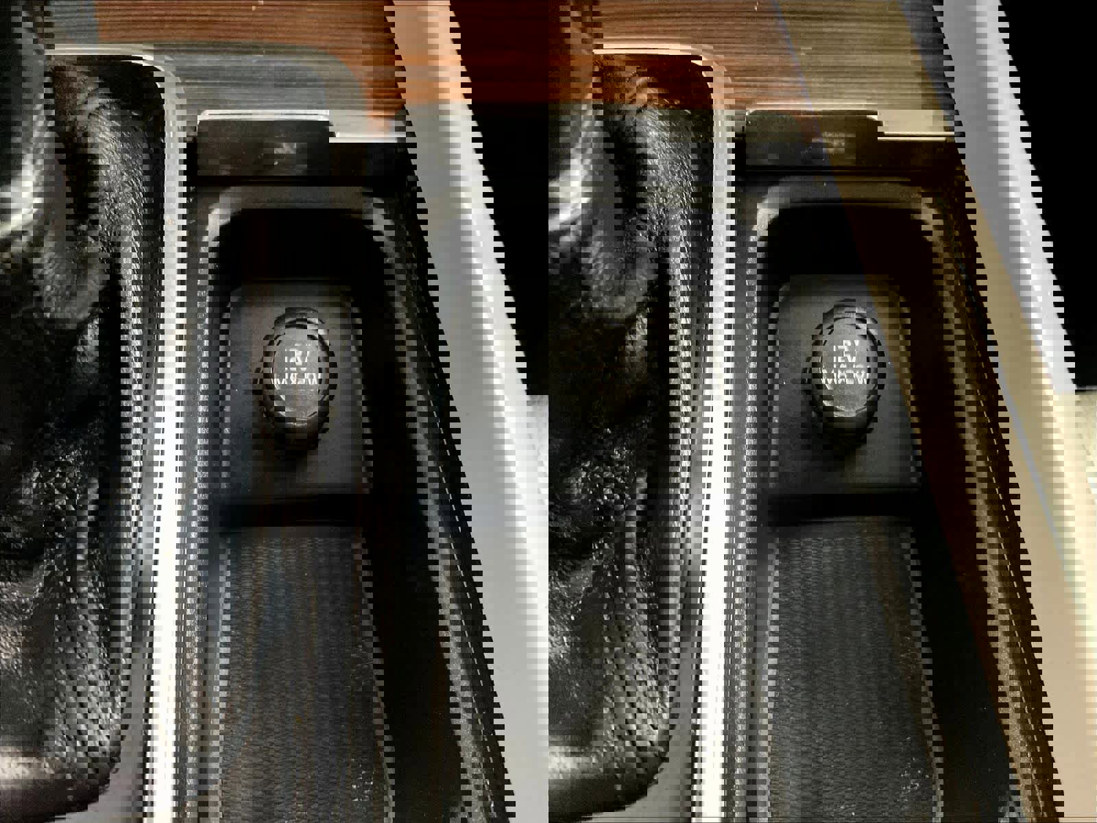 Used 2019 Volvo XC60 T6 Momentum w/ Multimedia Package image 26