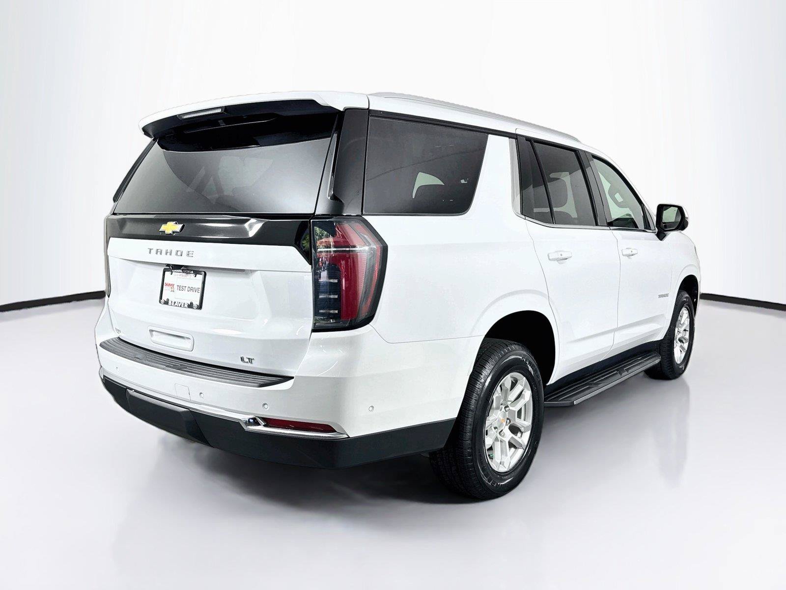 Used 2025 Chevrolet Tahoe LT RWD image 2