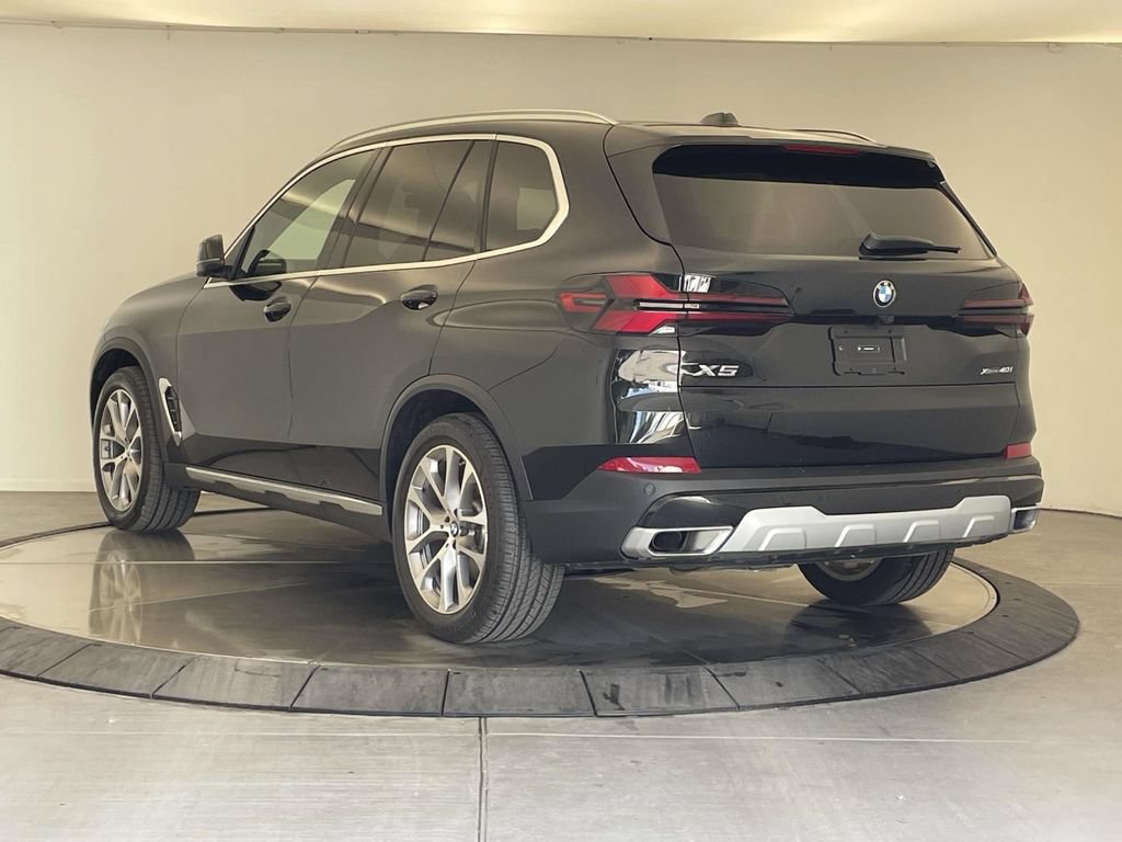 Used 2026 BMW X5 xDrive40i w/ Premium Package AWD/4WD image 3