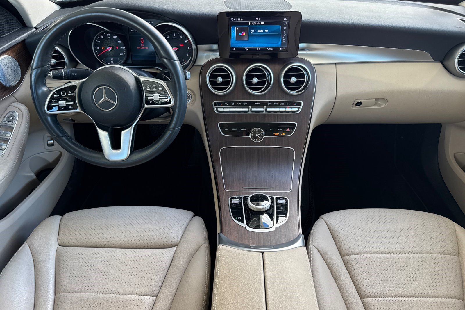 Used 2019 Mercedes-Benz C 300 4MATIC Sedan image 17