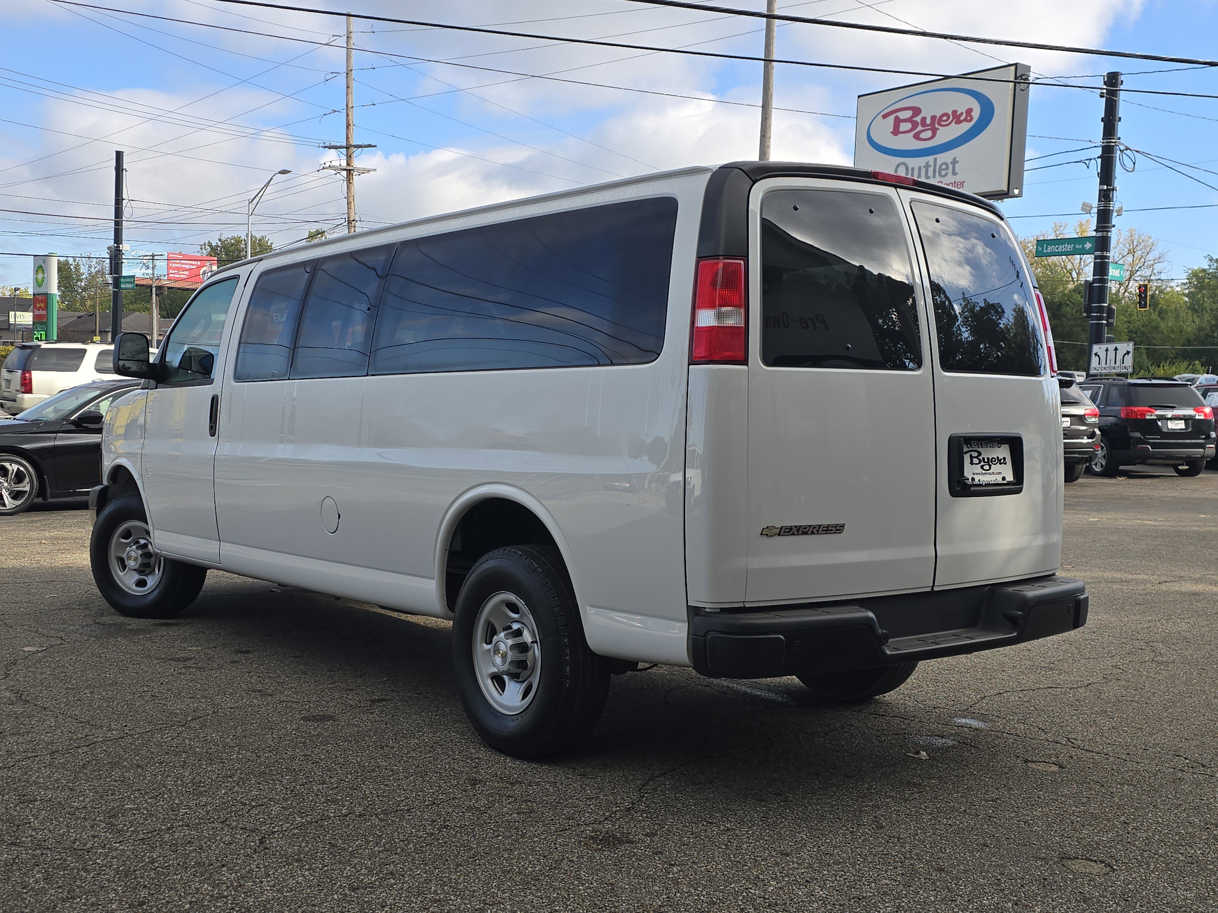 Used 2023 Chevrolet Express 3500 LS image 5