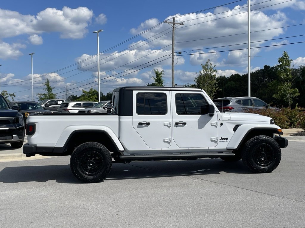 Used 2022 Jeep Gladiator Sport image 8