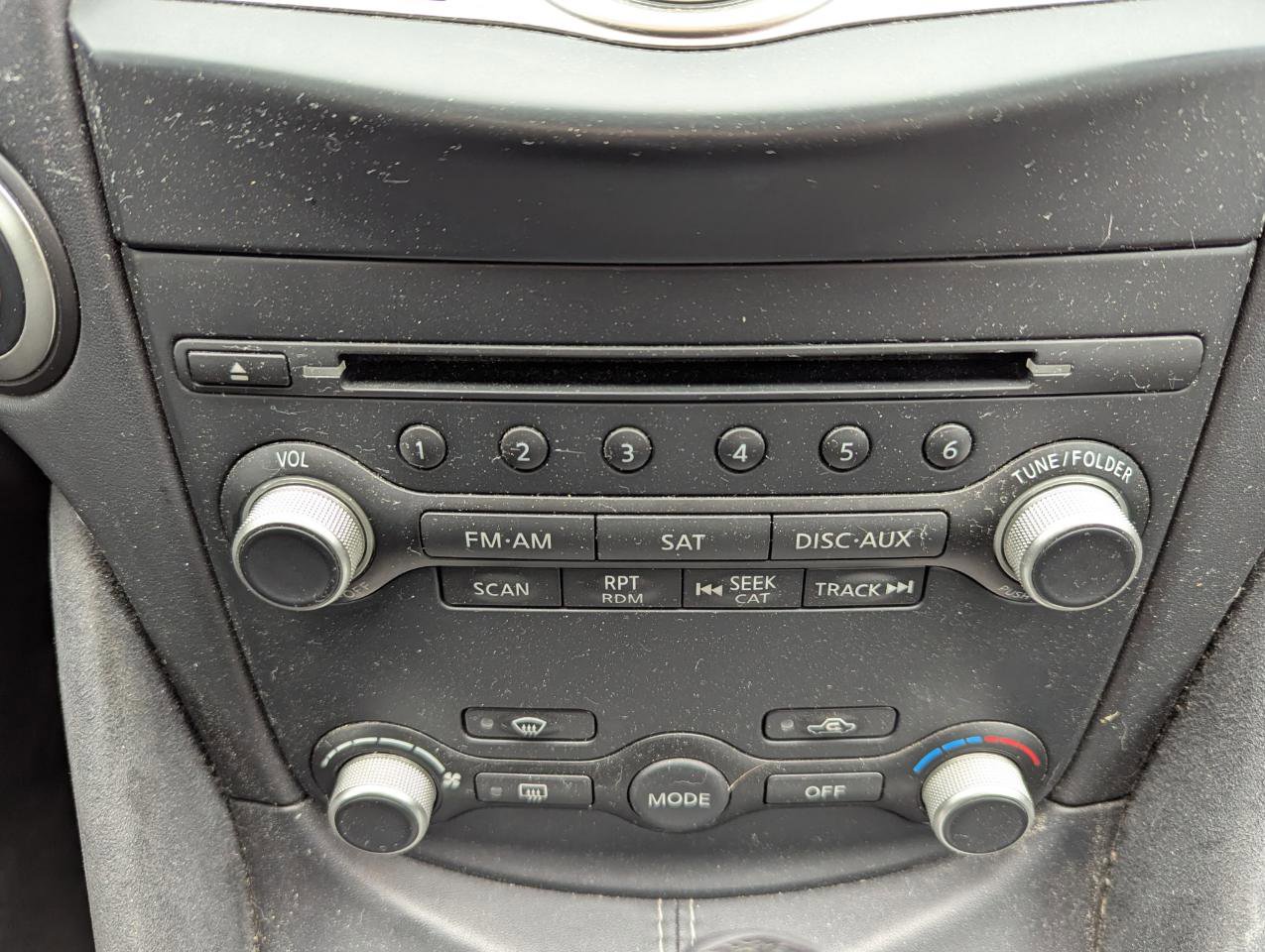 Used 2010 Nissan 370Z Touring w/ Sport Pkg RWD image 23