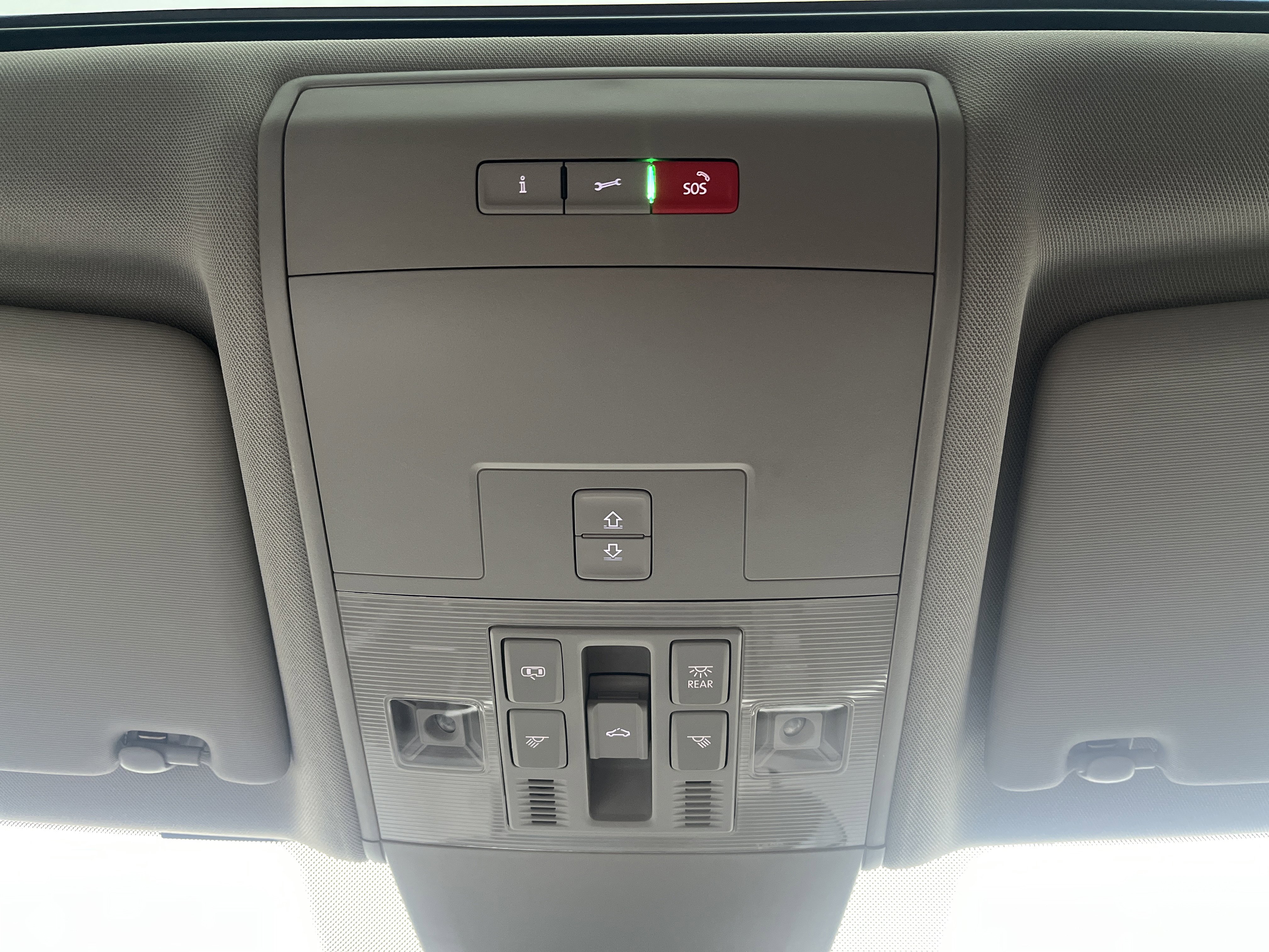 Used 2021 Volkswagen Atlas SEL Premium image 37