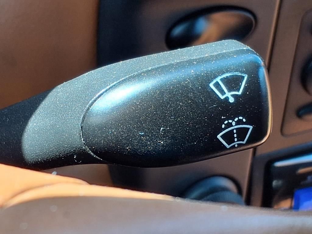 Used 2004 Porsche 911 Carrera 4S image 20