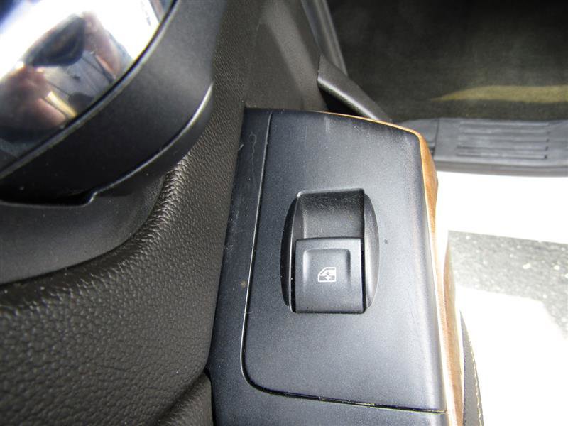 Used 2018 Chevrolet Silverado 1500 LTZ image 28