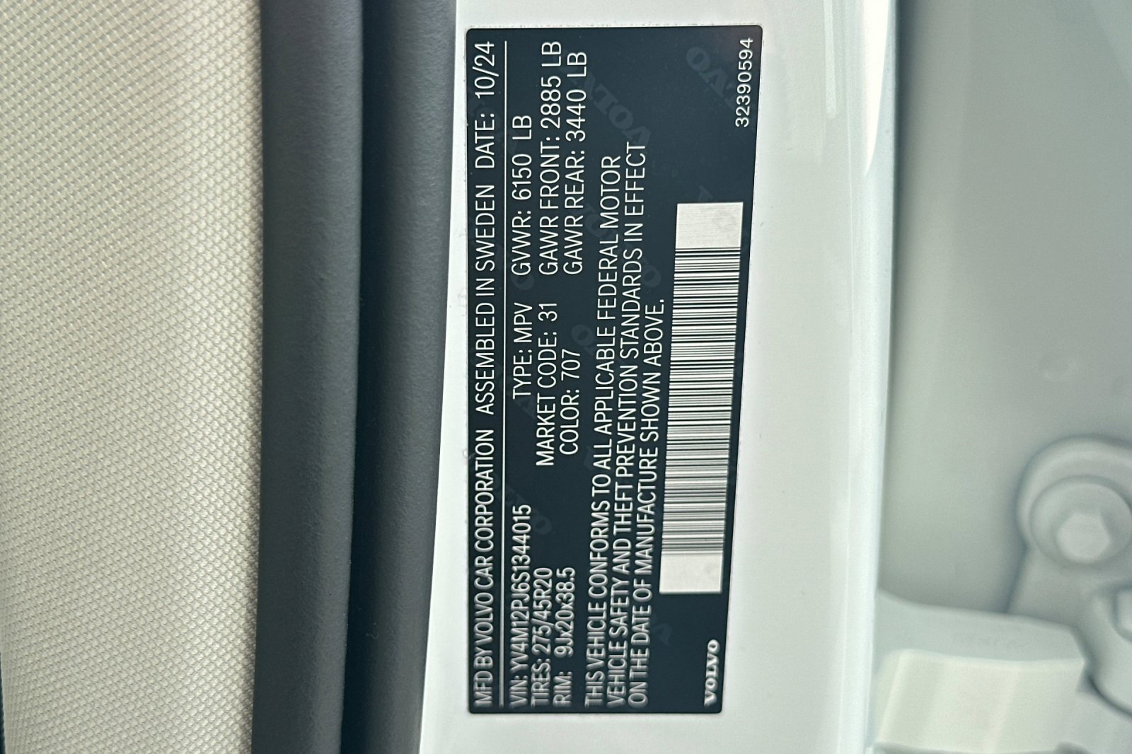 Certified 2025 Volvo XC90 B5 Core w/ Protection Package Premier image 35