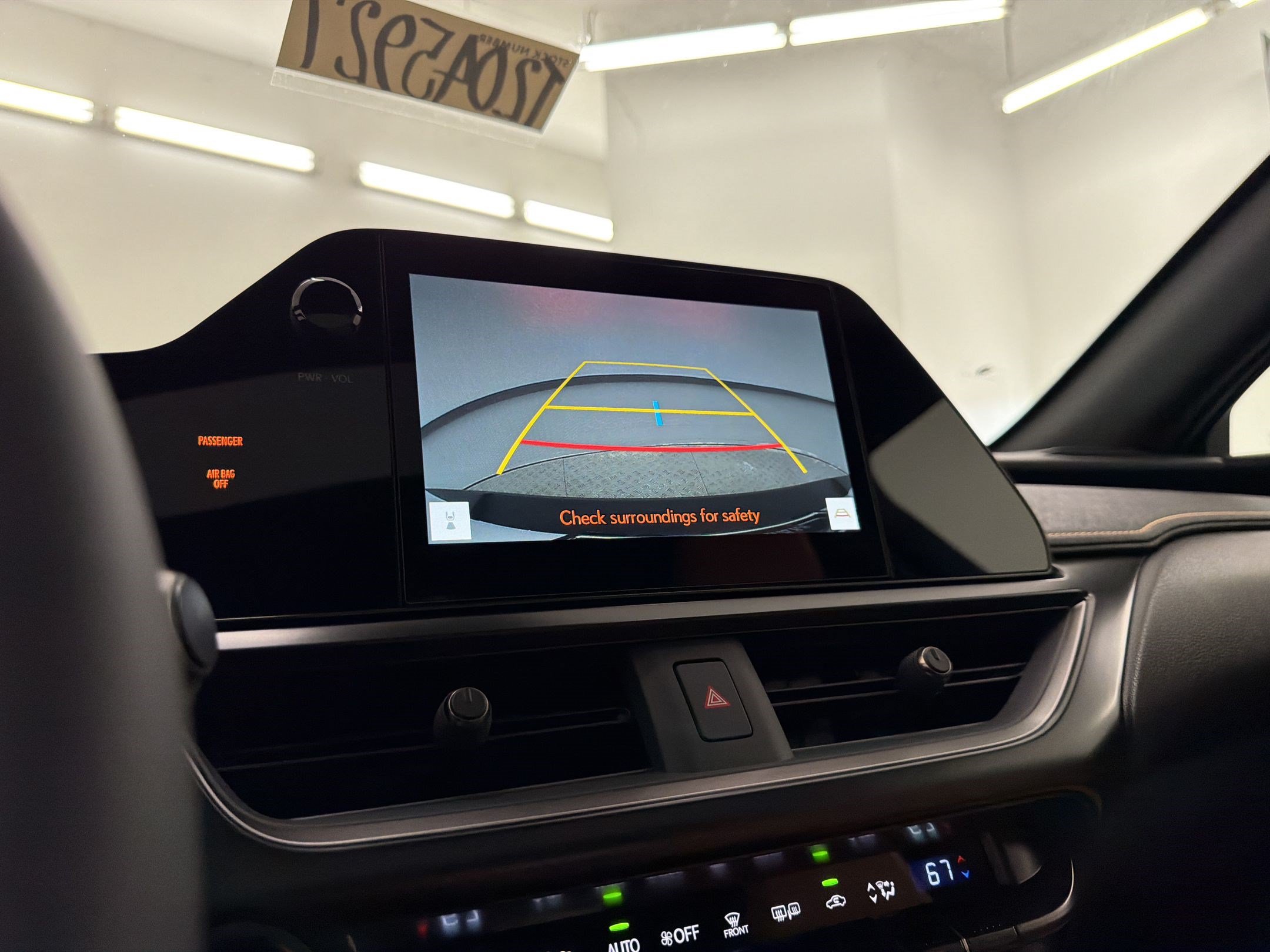 New 2026 Lexus UX 300h FWD image 18