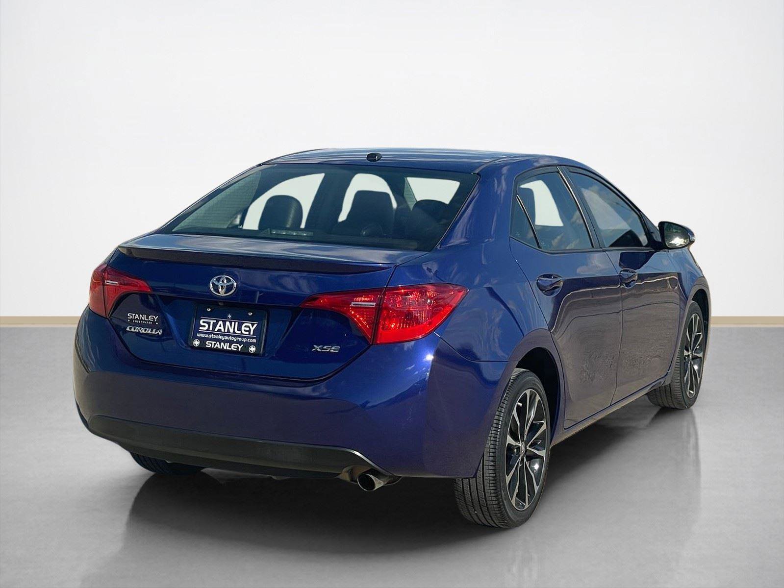 Used 2019 Toyota Corolla XSE image 8