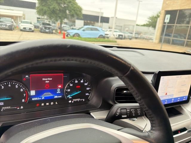 Used 2021 Ford Explorer XLT w/ Equipment Group 202A RWD image 11