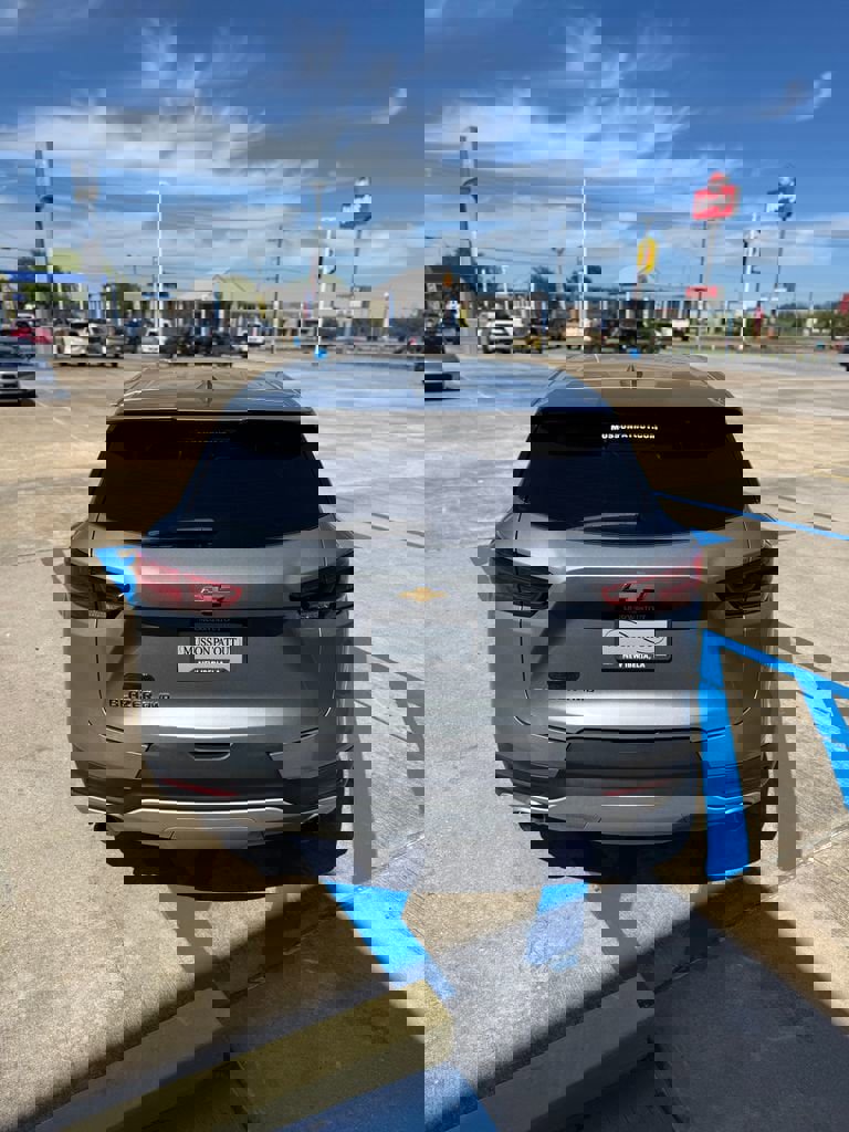 Used 2025 Chevrolet Blazer LT image 6