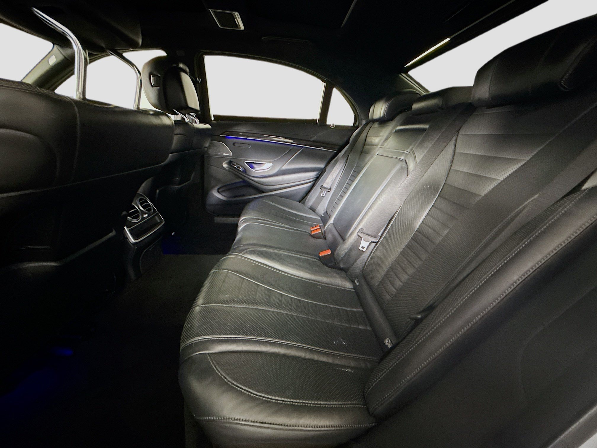 Used 2016 Mercedes-Benz S 550 Sedan image 25
