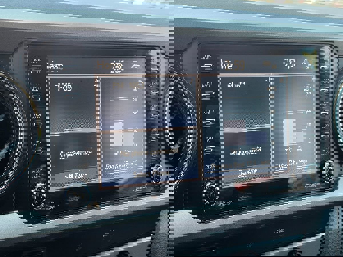 Used 2020 Toyota Tacoma SR5 image 38