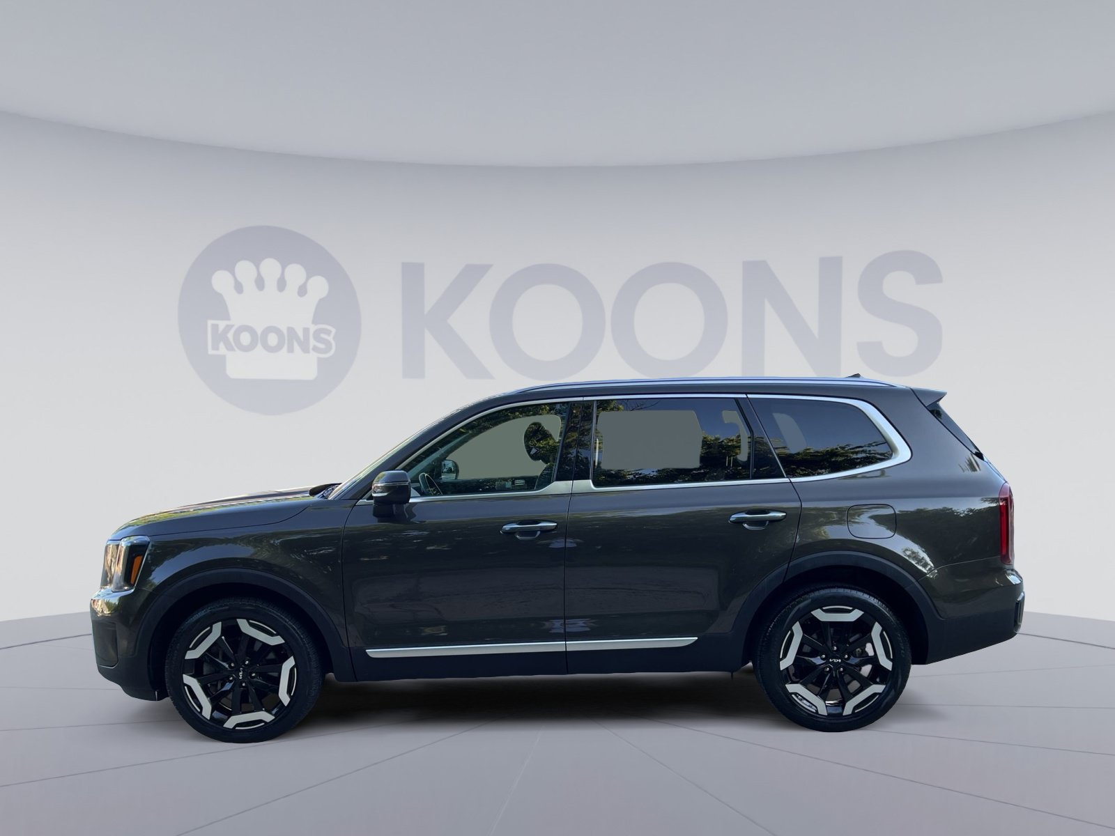 Used 2023 Kia Telluride S w/ S Sunroof Package AWD/4WD image 2