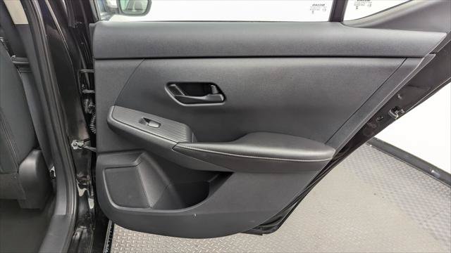 Used 2024 Nissan Sentra SV FWD image 19