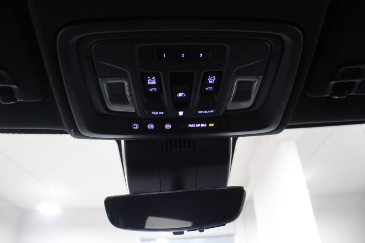 Used 2024 GMC Sierra 1500 AT4 w/ Technology Package AWD/4WD image 42