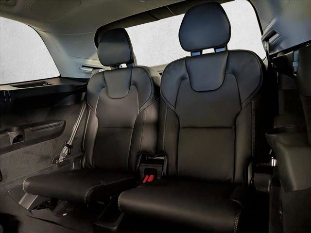 New 2026 Volvo XC90 B6 Ultra w/ Protection Package image 19