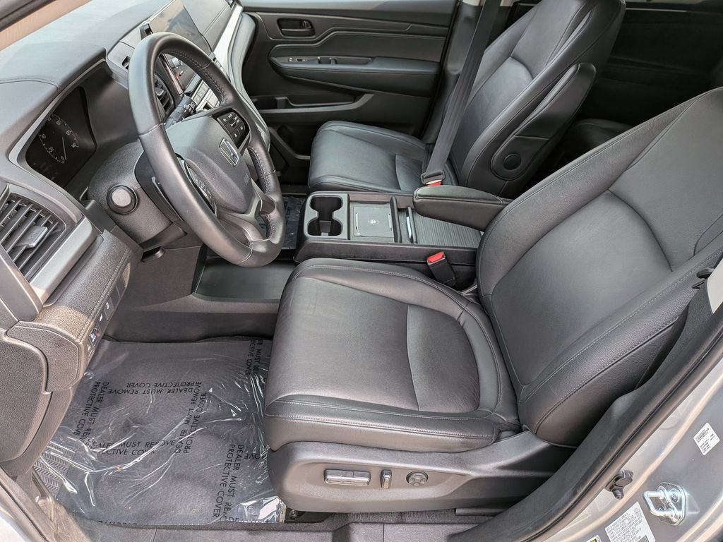 Used 2025 Honda Odyssey EX-L image 16