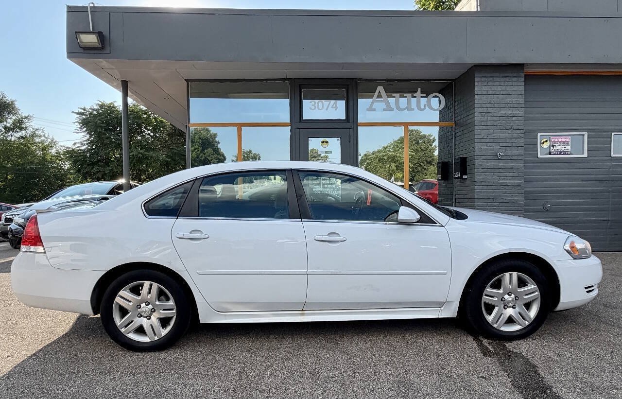Used 2012 Chevrolet Impala LT w/ LT Sunroof Package FWD image 2