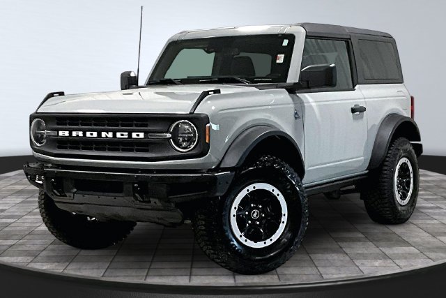 Used 2021 Ford Bronco Black Diamond w/ Sasquatch Package AWD/4WD image 3