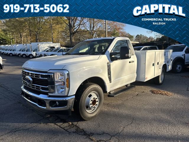 New 2025 Ford F350 XL w/ XL Chrome Package image 4