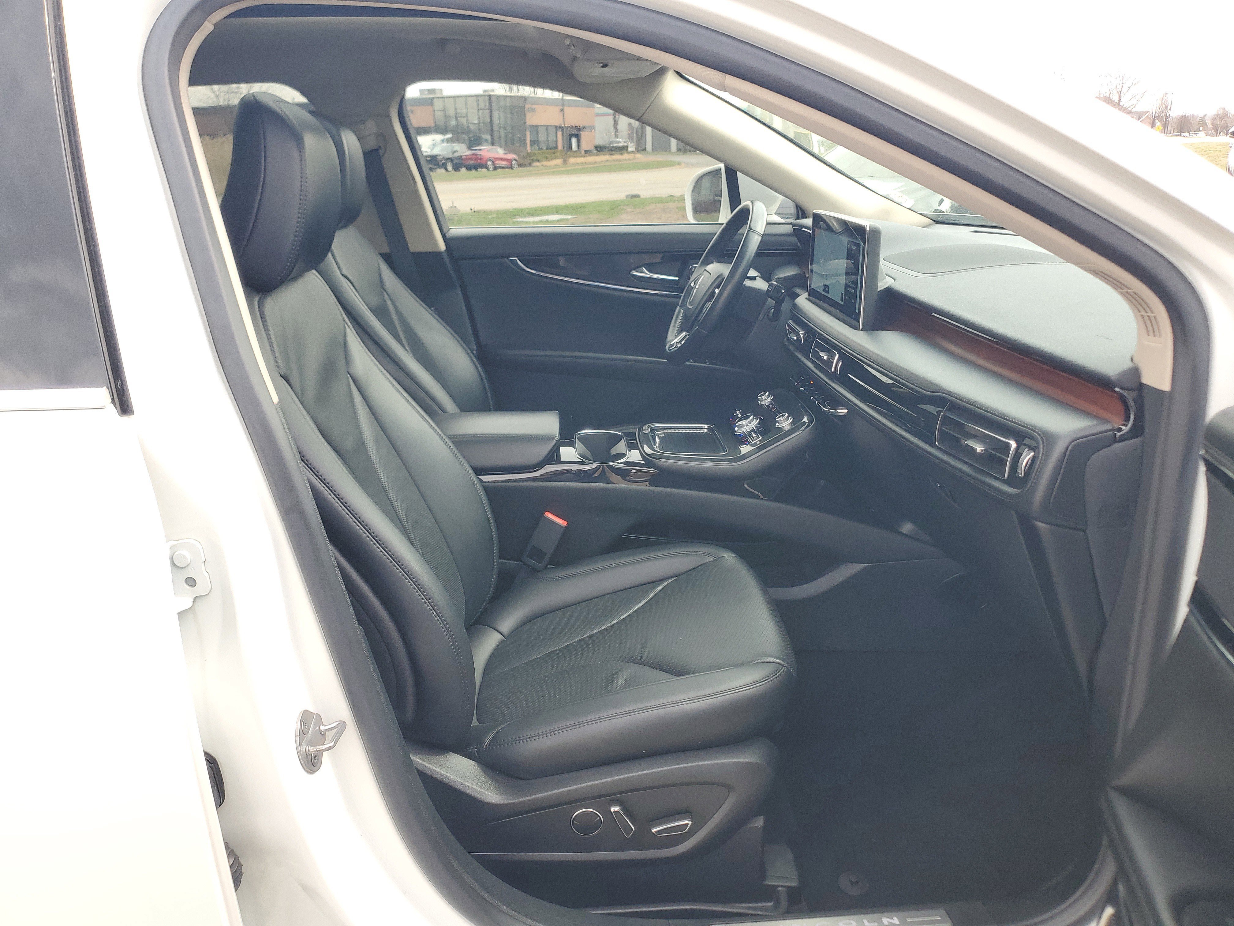 Certified 2023 Lincoln Nautilus Reserve AWD/4WD image 9