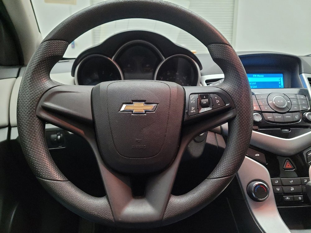 Used 2016 Chevrolet Cruze LS image 22