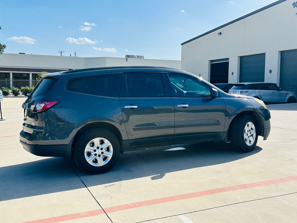Used 2013 Chevrolet Traverse LS FWD image 8