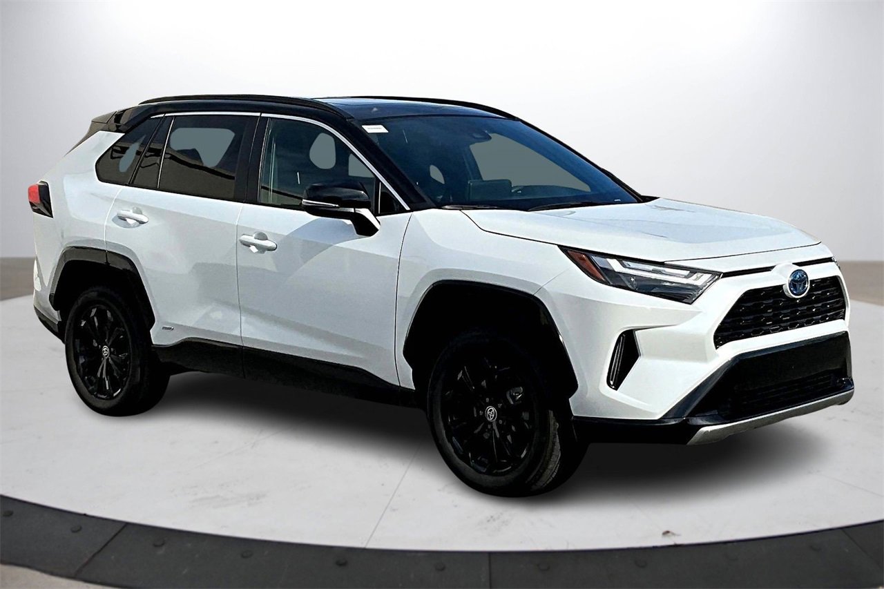 Used 2024 Toyota RAV4 XSE image 1