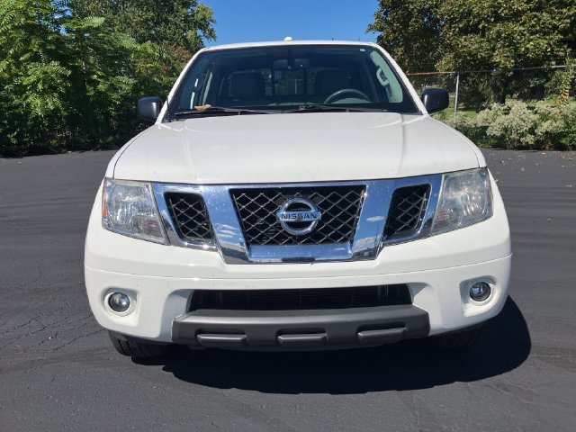 Used 2016 Nissan Frontier SV w/ SV Value Truck Package AWD/4WD image 6