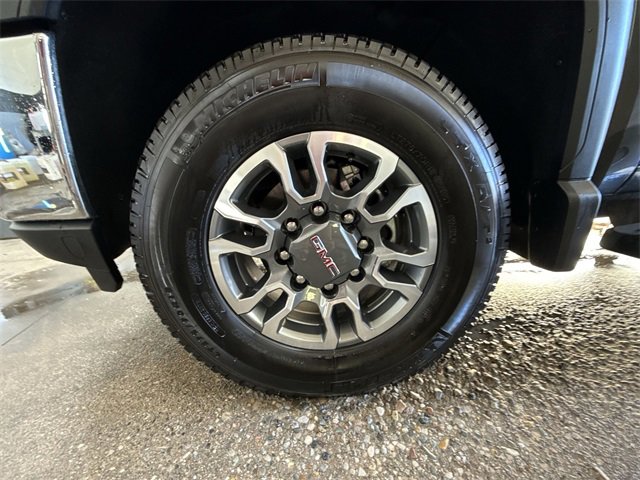 Certified 2022 GMC Sierra 2500 SLT w/ SLT Convenience Package image 10