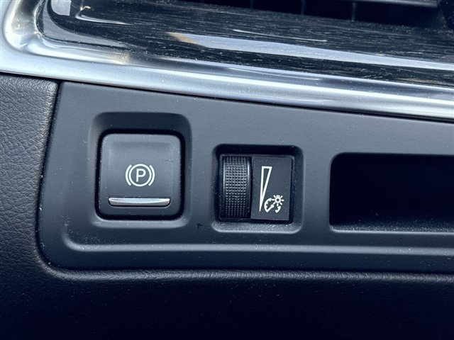 Certified 2023 Cadillac XT5 Premium Luxury image 18