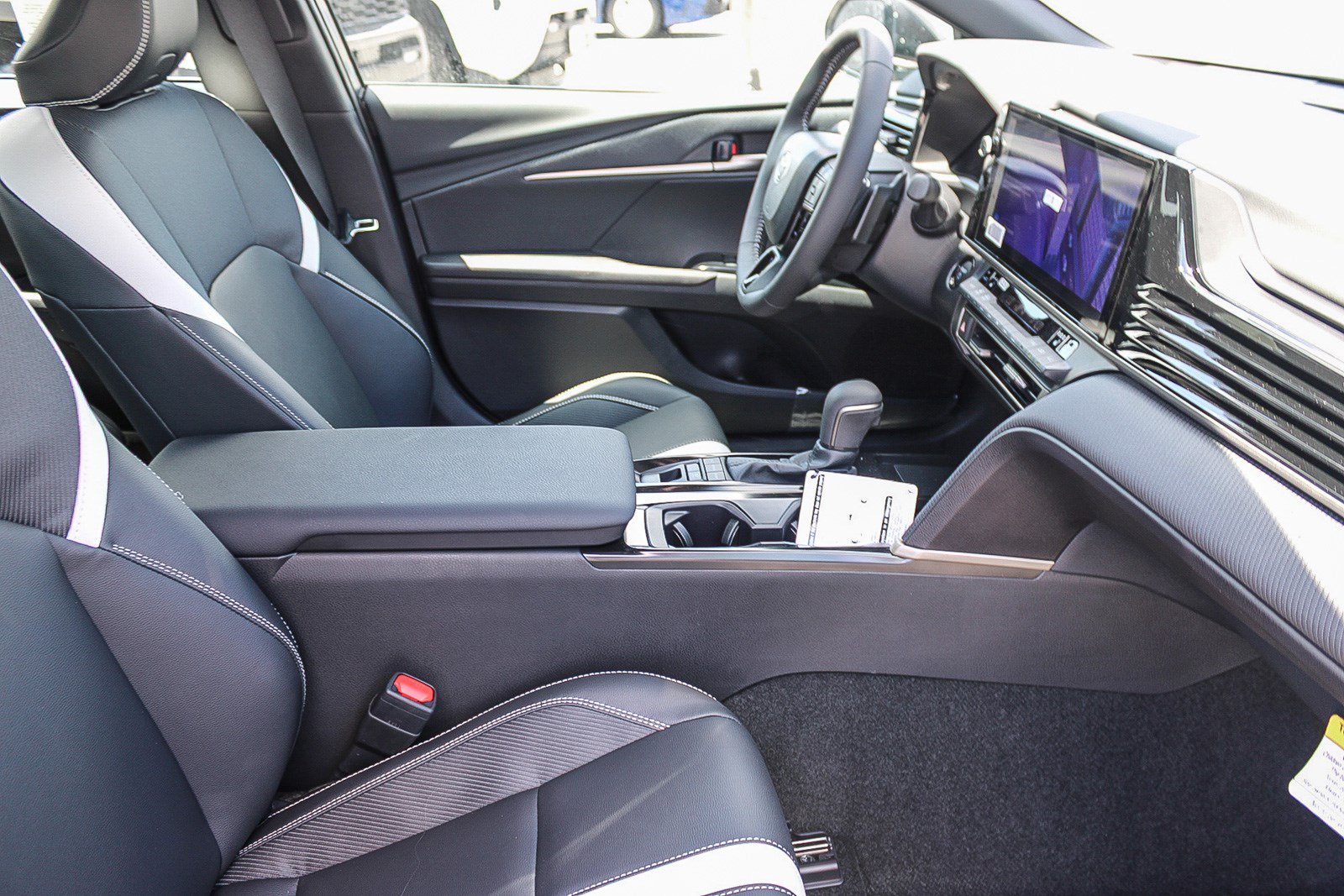 New 2026 Toyota Camry SE w/ Multimedia Upgrade Package FWD image 19