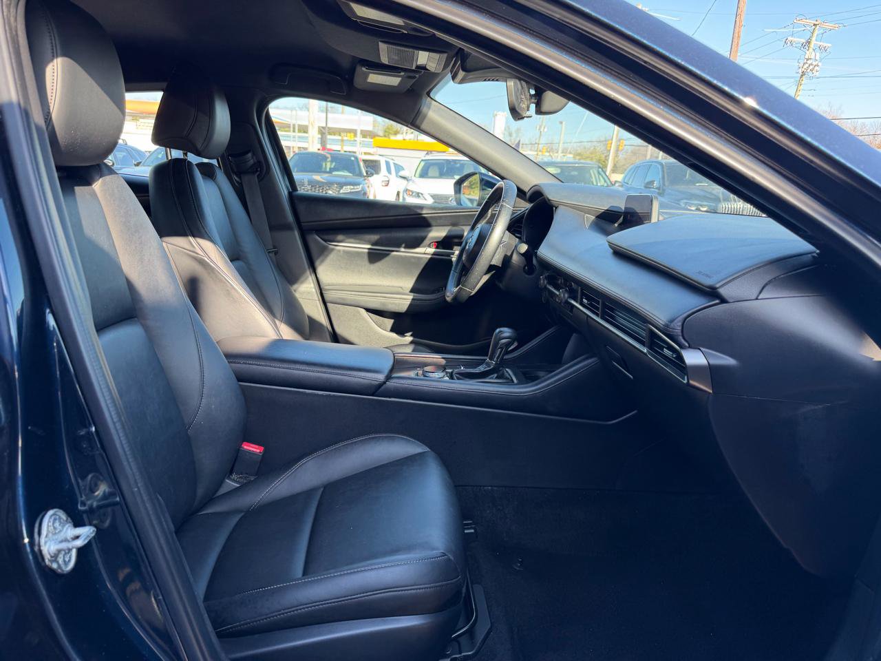 Used 2022 MAZDA MAZDA3 s image 20