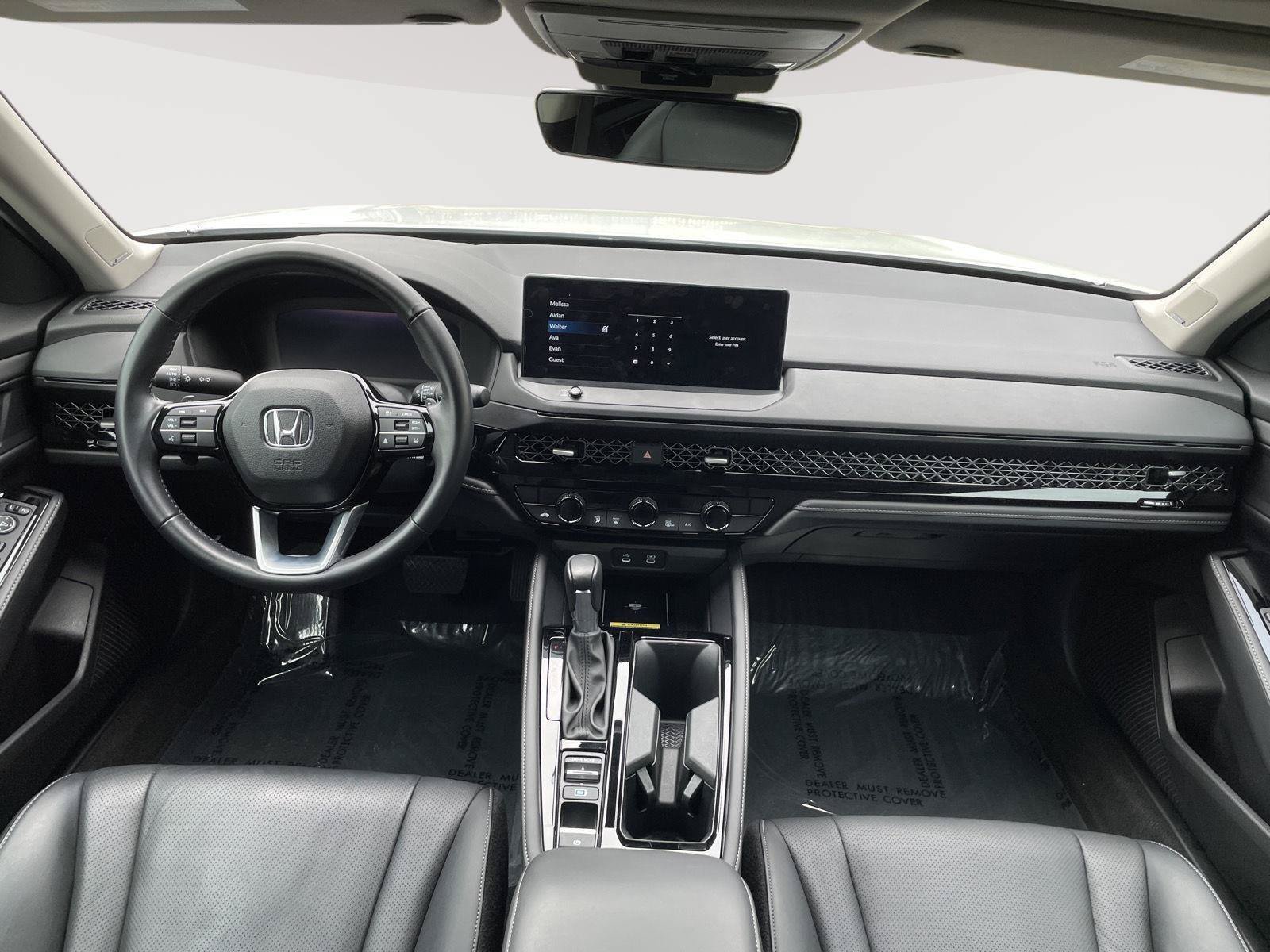 Used 2023 Honda Accord Touring image 6