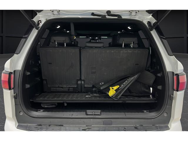 Used 2024 Toyota Sequoia Platinum AWD/4WD image 27
