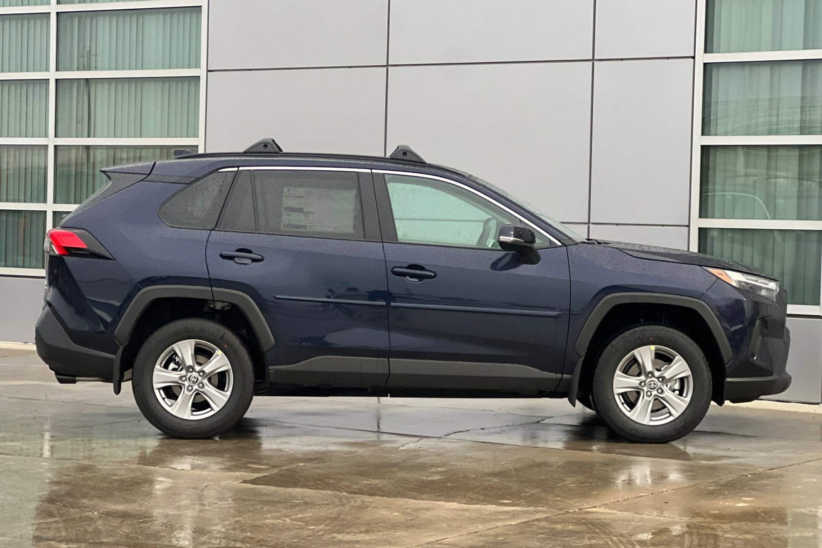 New 2025 Toyota RAV4 XLE w/ Convenience Package image 3