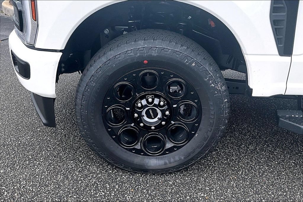 New 2026 Ford F250 Lariat w/ Black Appearance Package AWD/4WD image 12