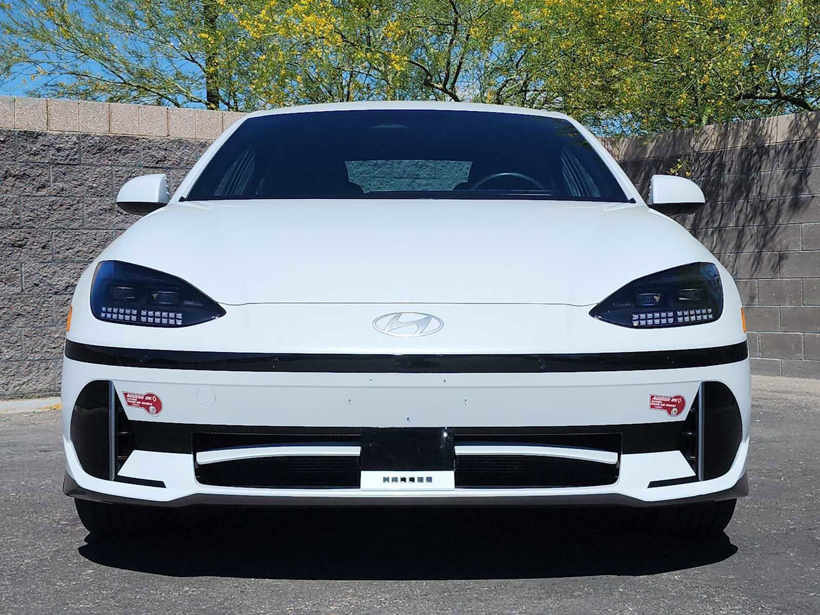 Used 2024 Hyundai Ioniq 6 SE RWD image 4