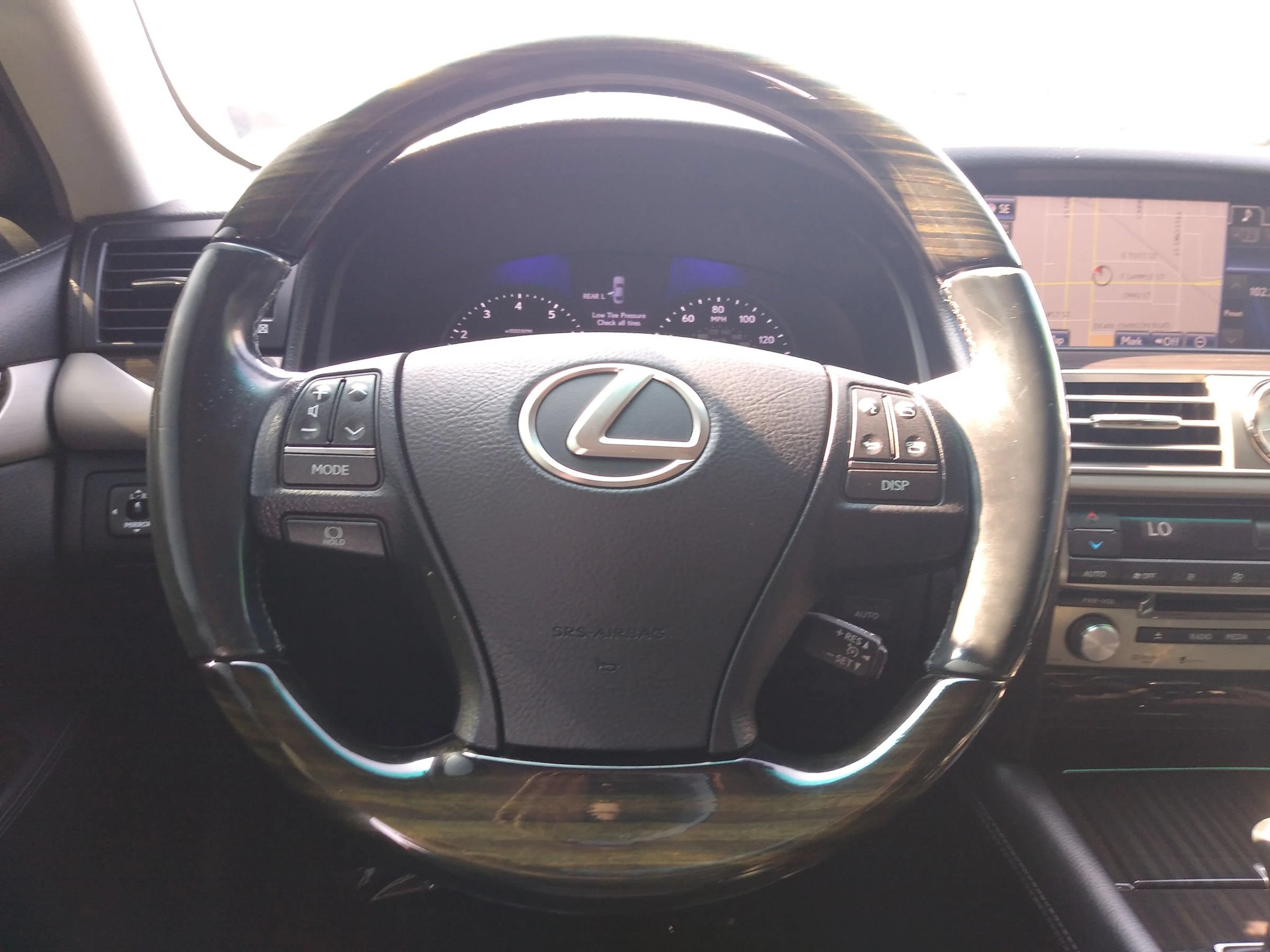 Used 2014 Lexus LS 460 AWD w/ Comfort Package image 15