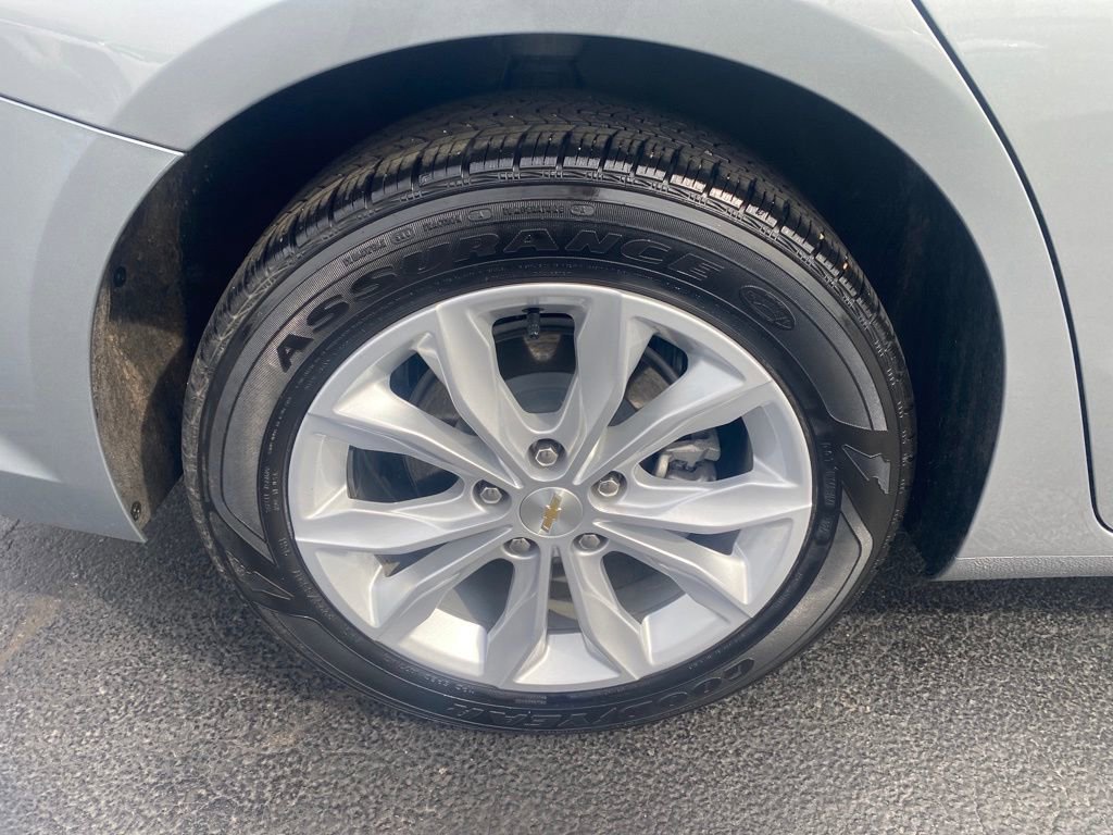Used 2025 Chevrolet Malibu LT FWD image 21